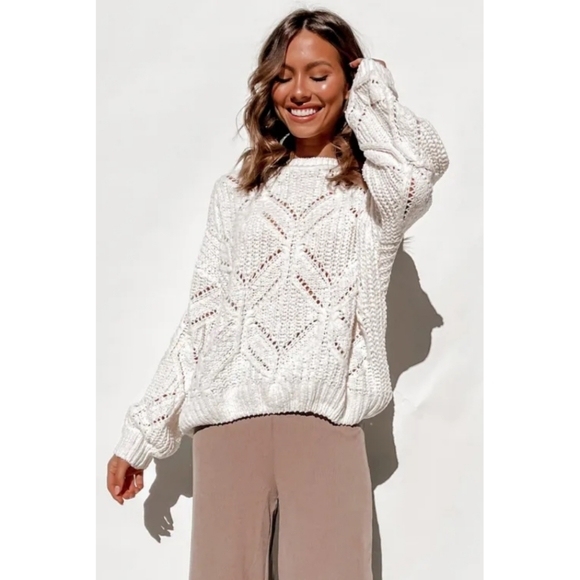 White Balloon Sleeve Textured Knit Sweater - Picture 5 of 6